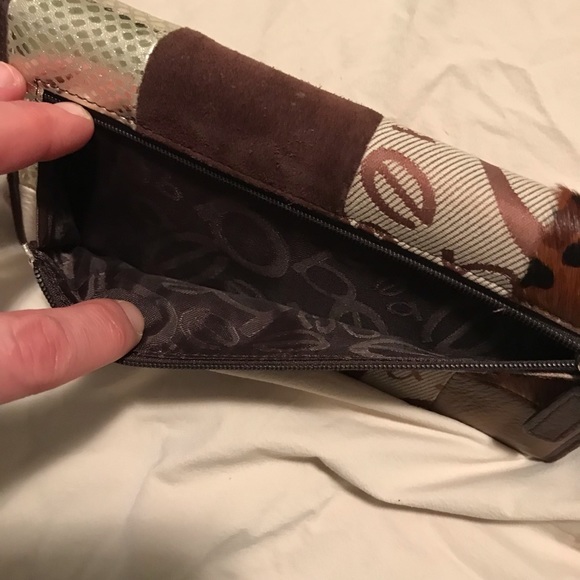 Bebe Bifold Wallet - Picture 7 of 10